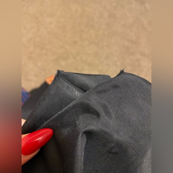 Large Longchamp La Pliage Tote - Picture 4 of 8